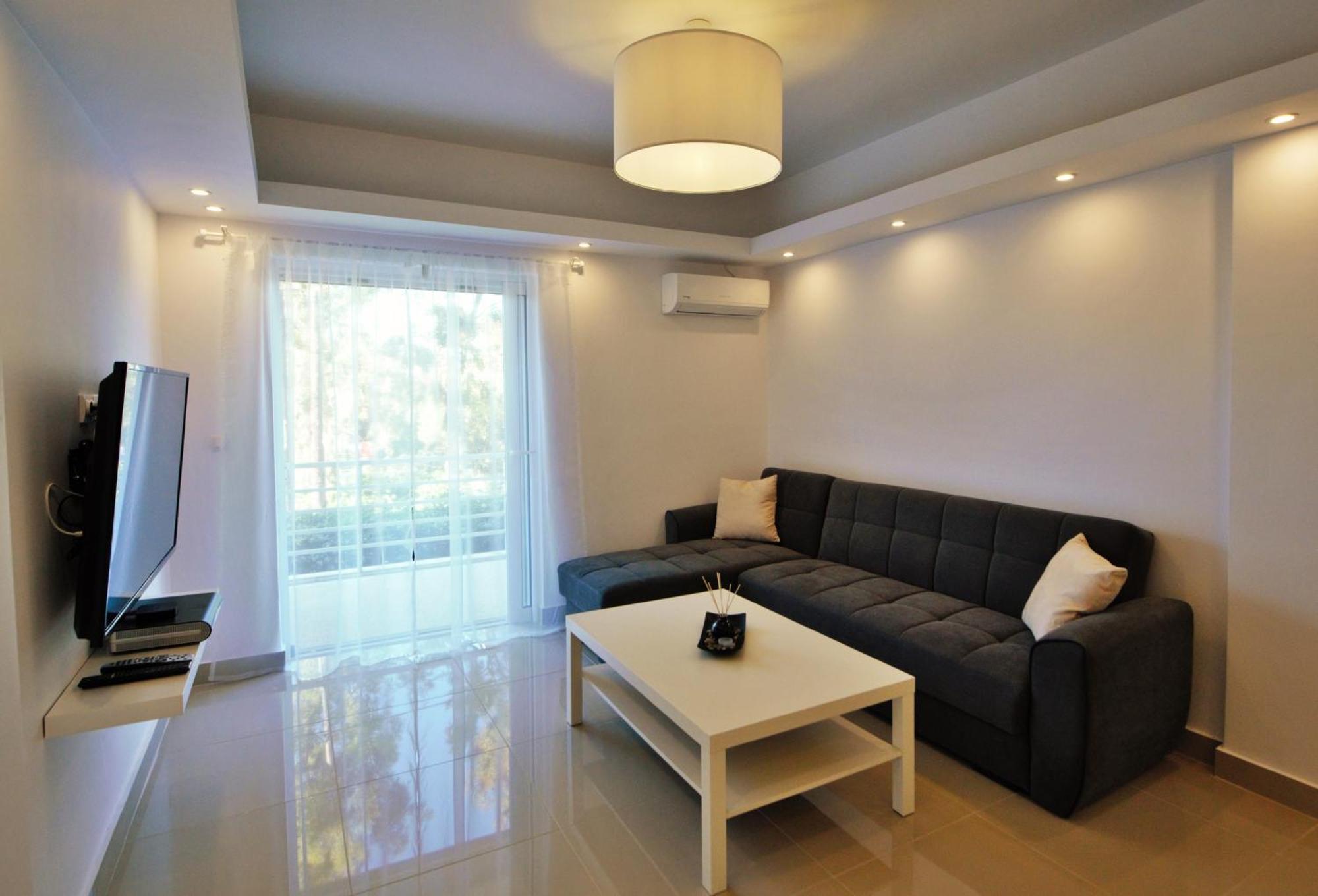 Athena Apartment Artemida  Exterior foto