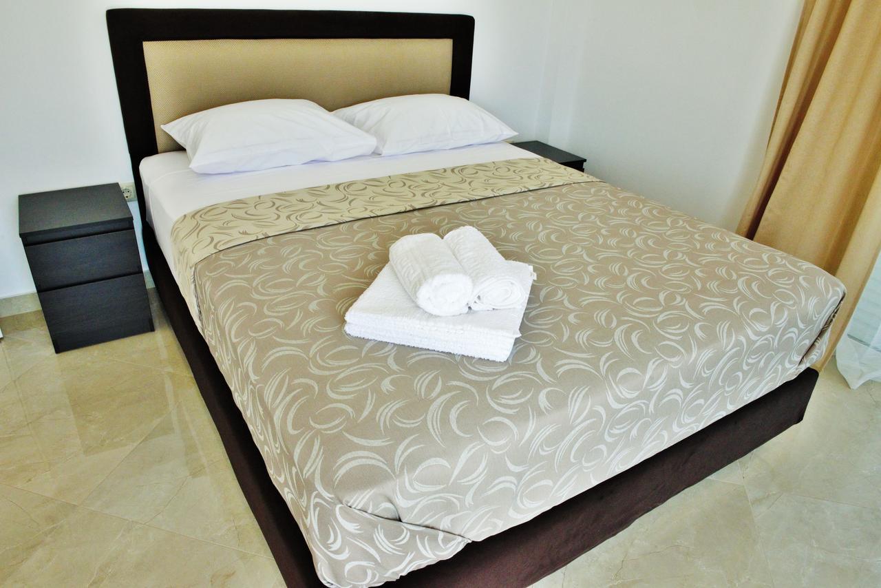 Athena Apartment Artemida  Exterior foto