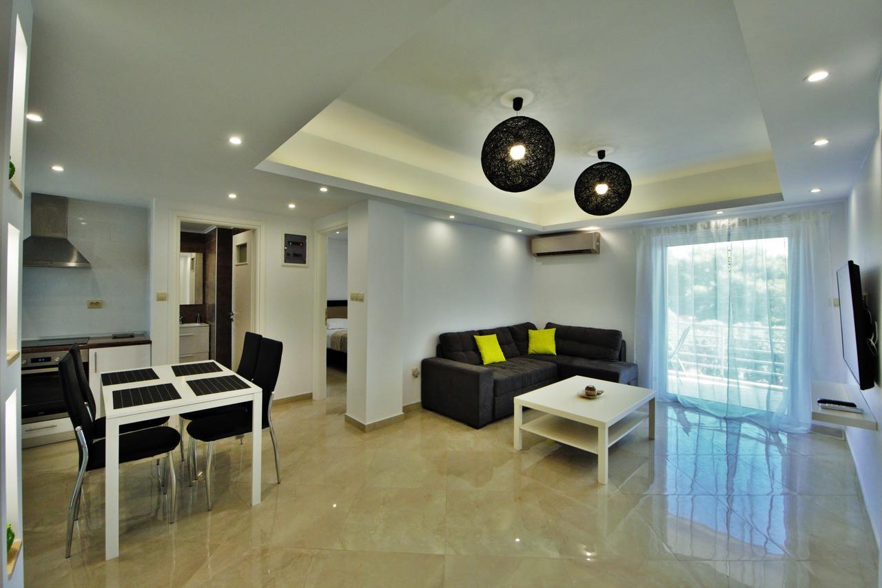 Athena Apartment Artemida  Exterior foto