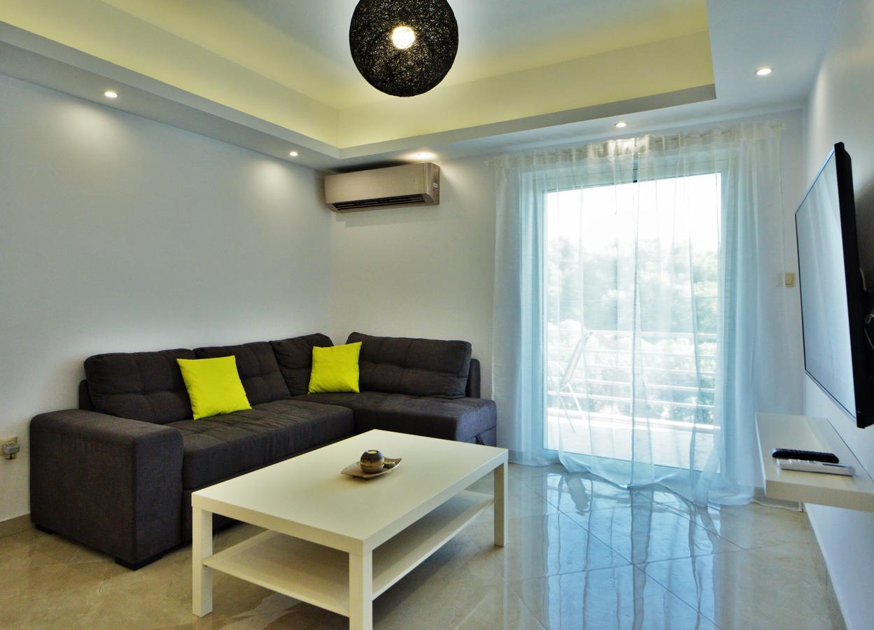 Athena Apartment Artemida  Exterior foto